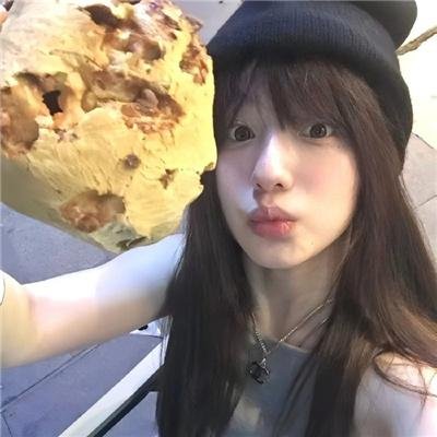 后备箱里的女孩